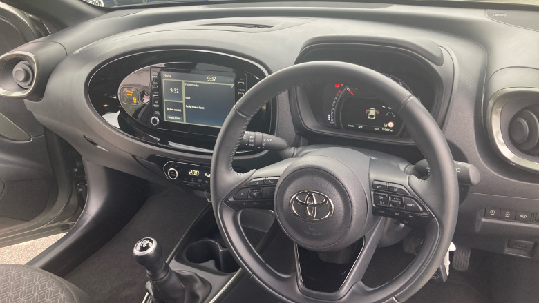 Toyota Aygo X 1.0 VVT-i Edge 5dr Petrol Hatchback